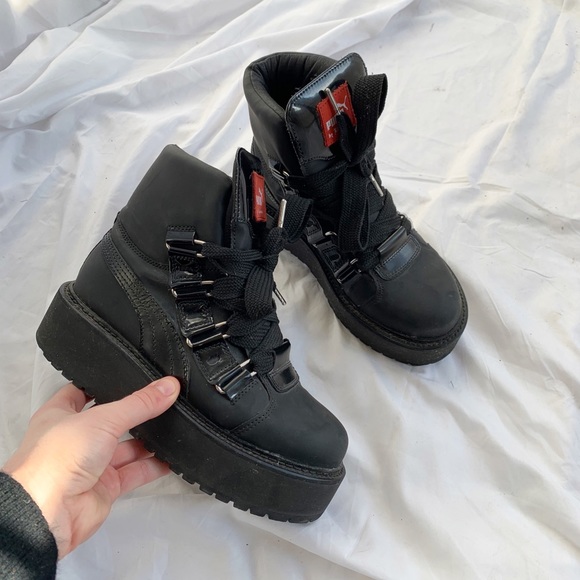Puma Fenty By Rhianna Black Eyelet Platform Boots Size 6 - Picture 1 of 10